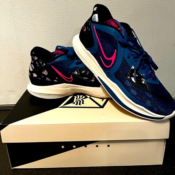 Mens kyrie low 5 - Picture 1 of 6